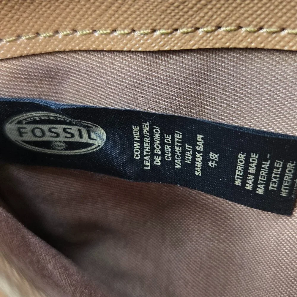 Fossil Distressed Leather Metallic Gold Clutch Wallet Zip Around Bi‎ Fold Shiny